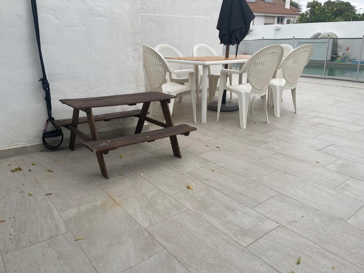 Mediterranean House - Habitaciones Privadas En Casa Compartida 梅里那德奥拉菲 外观 照片