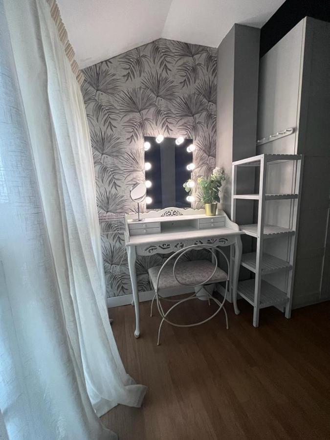 Mediterranean House - Habitaciones Privadas En Casa Compartida 梅里那德奥拉菲 外观 照片