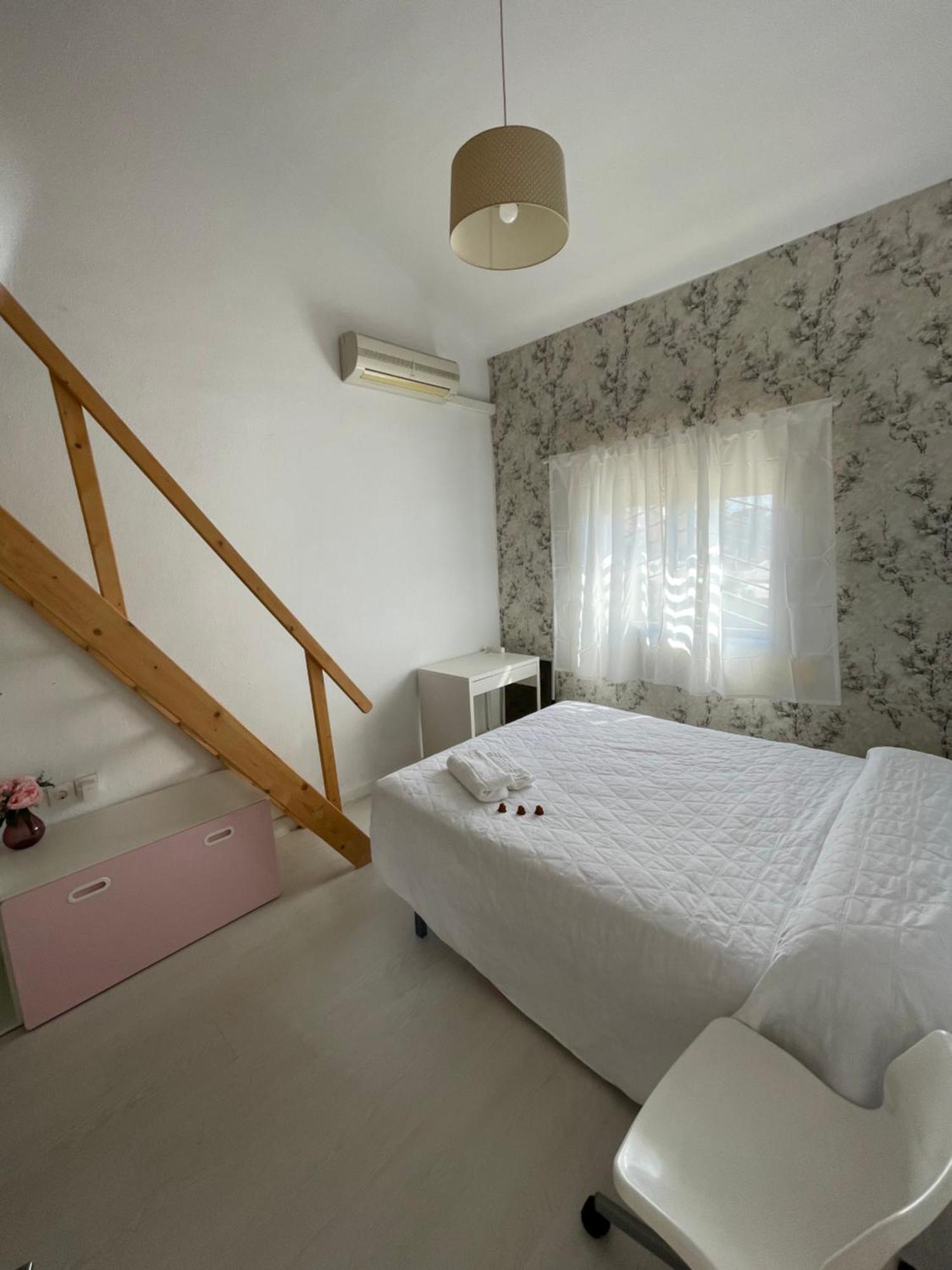 Mediterranean House - Habitaciones Privadas En Casa Compartida 梅里那德奥拉菲 外观 照片