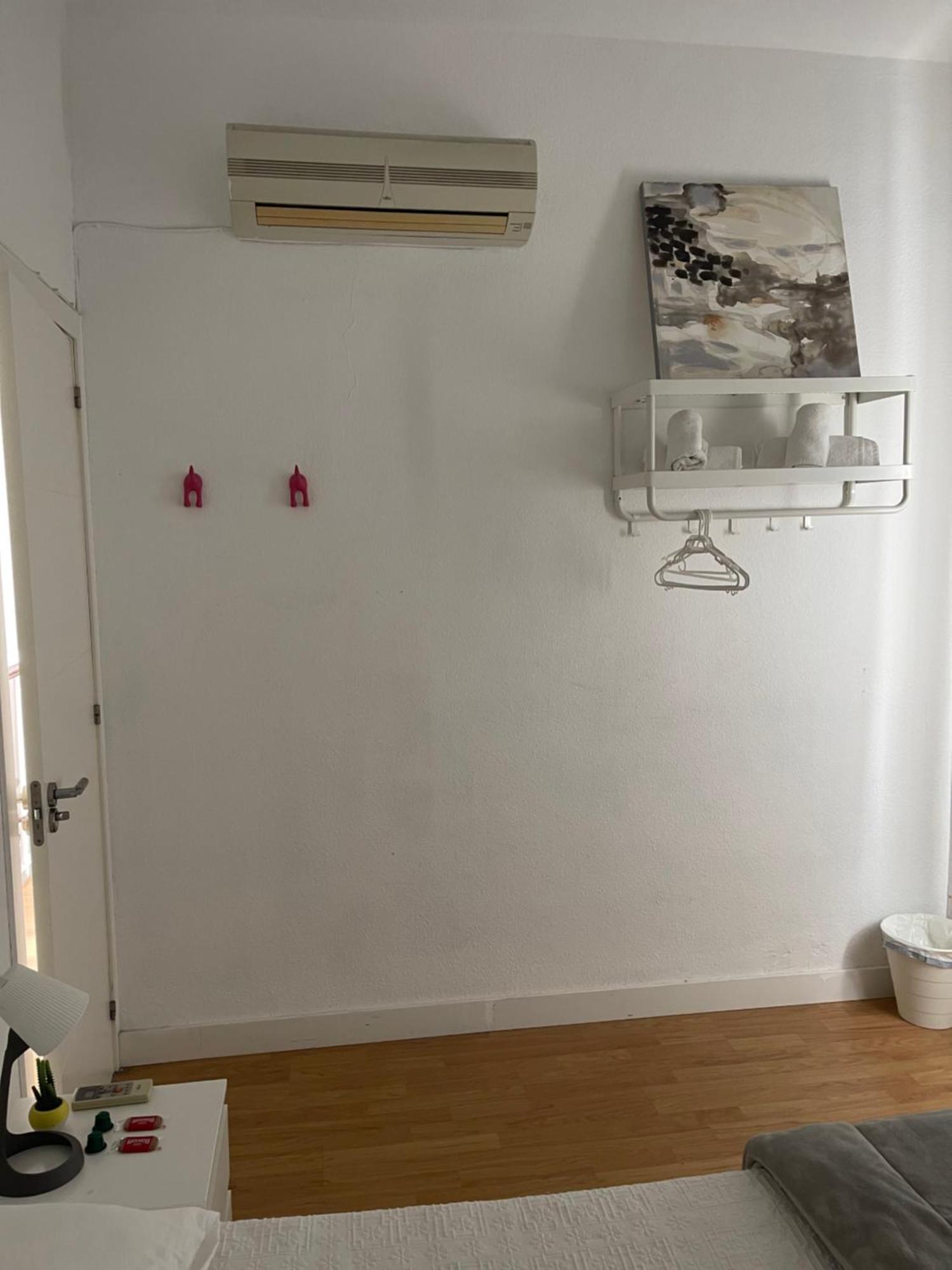 Mediterranean House - Habitaciones Privadas En Casa Compartida 梅里那德奥拉菲 外观 照片