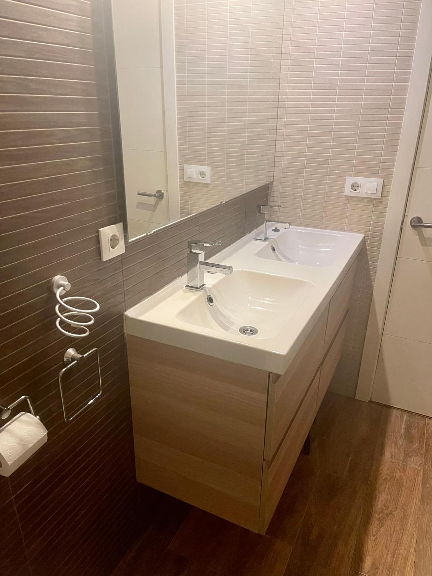 Mediterranean House - Habitaciones Privadas En Casa Compartida 梅里那德奥拉菲 外观 照片